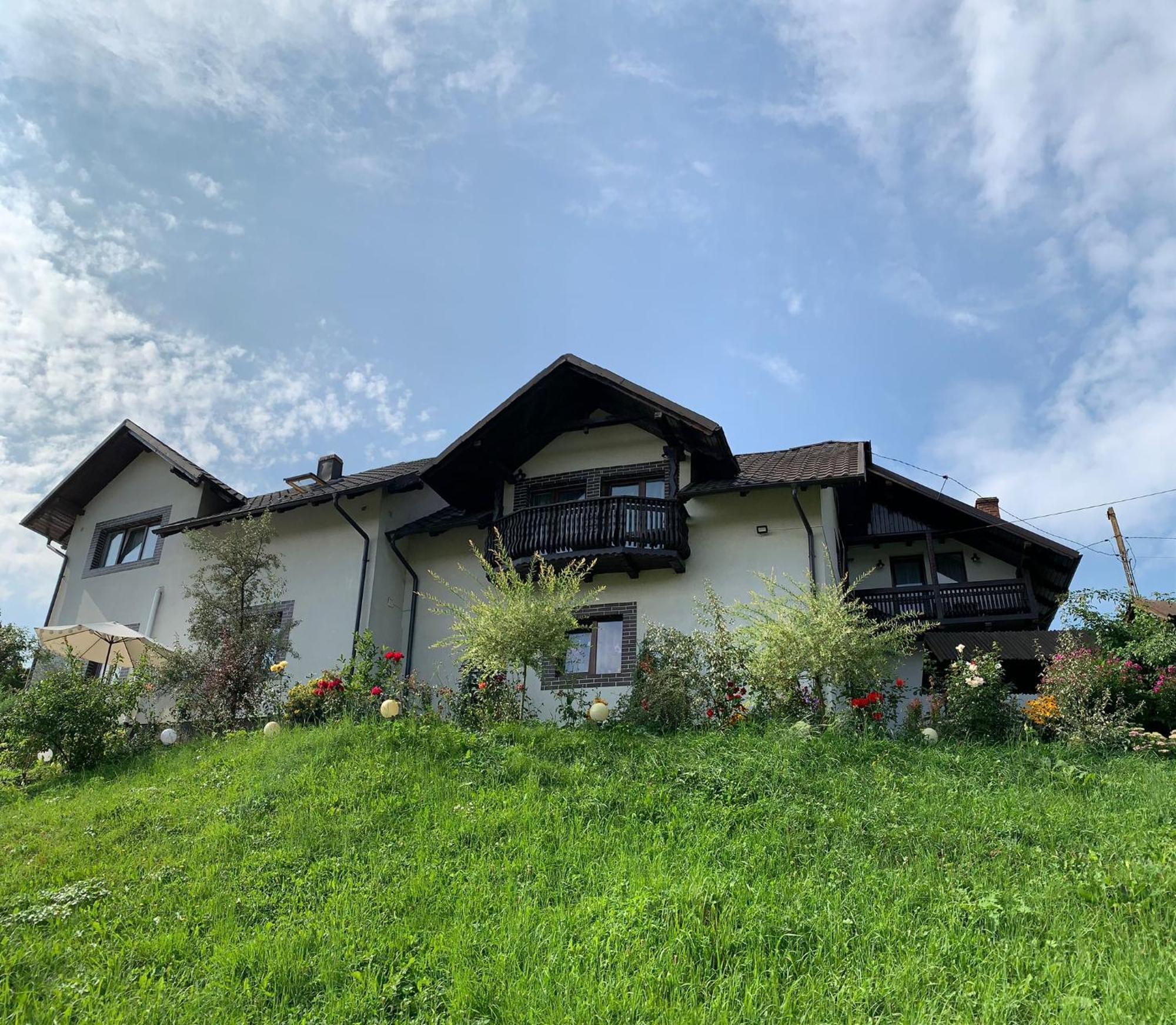 Casa De Pe Deal Sadová Exterior foto
